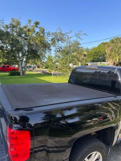 GATOR HR1 HARD ROLL UP TONNEAU COVER