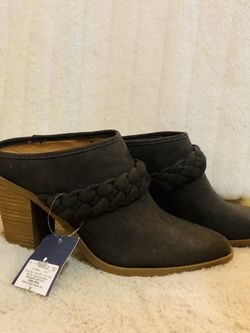 Universal Thread Heels