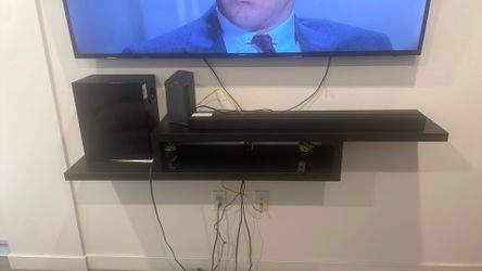 Floating TV shelf