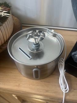 Pet Filtered Water Fountain Balimo