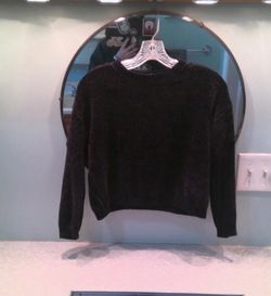Black Cropped Knit Sweater