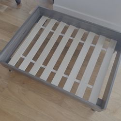 Elevated Dog Bed