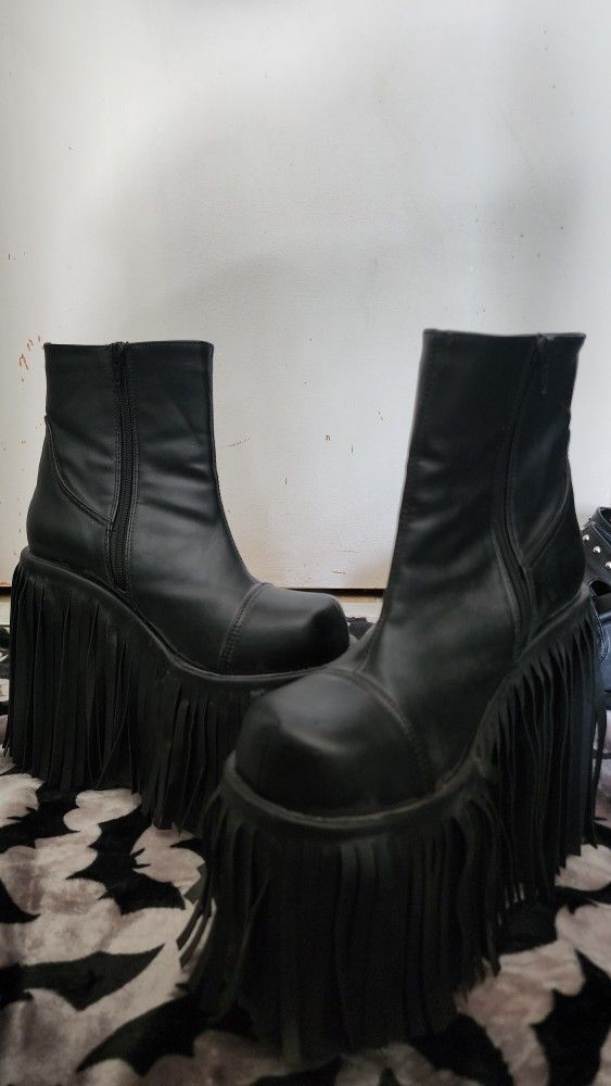 Demonia Fringed Platform Boots Size 9