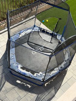 Free kid trampoline