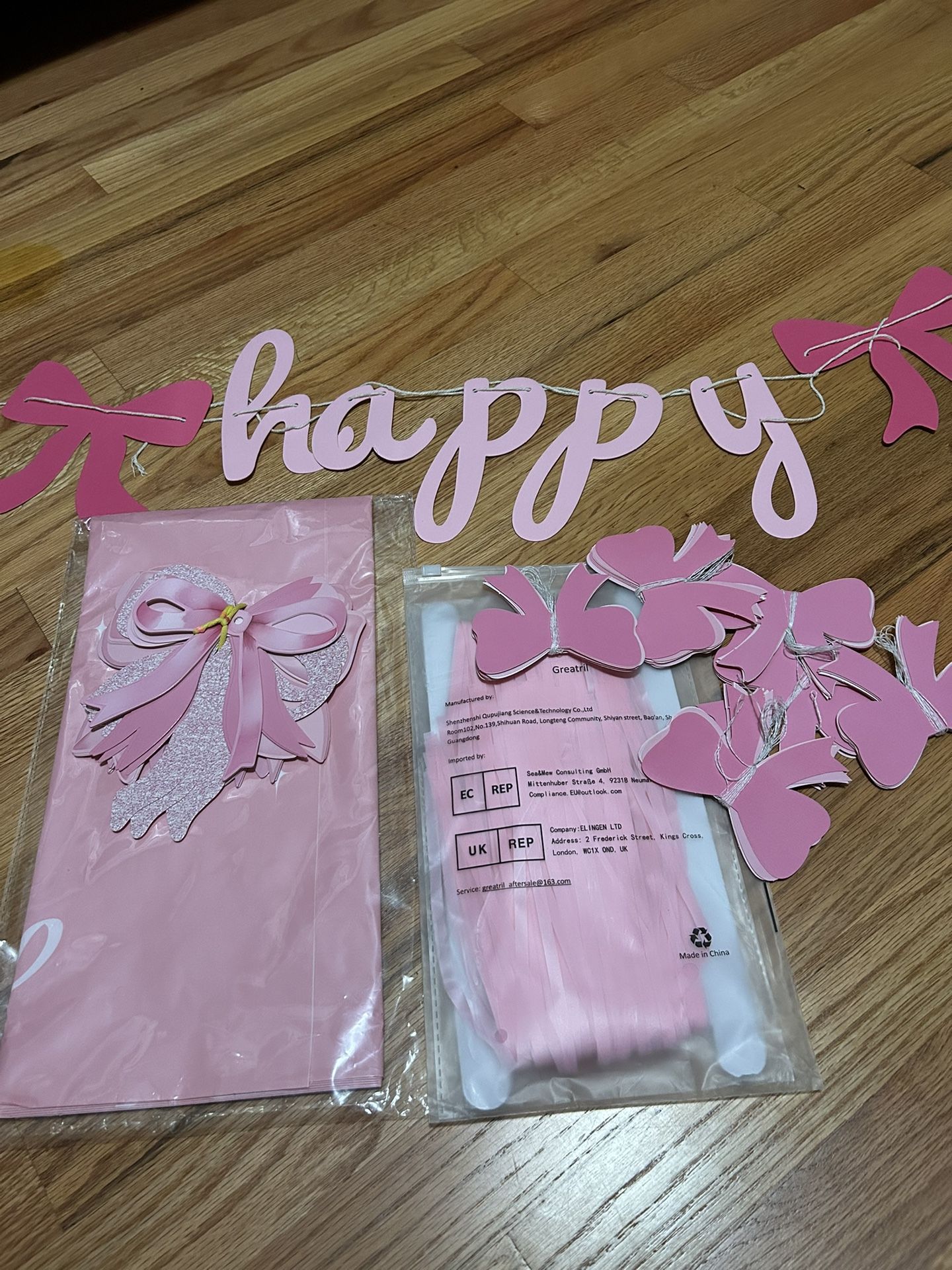 Bow Birthday Decorations