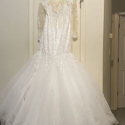Mermaid Wedding Dress  Never Worn 