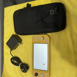 Nintendo Switch Lite Yellow With Case 