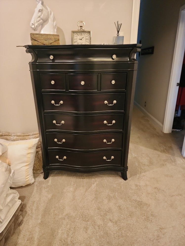 5 Pc Bedroom Set Black Cherry w Satin Nickel Hardware
