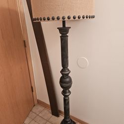 BRAND NEW FLOOR LAMP NEVER USED