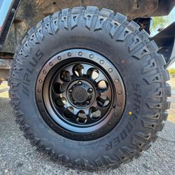 17x9 50CAL Lock Off-Road Wheels And Tires 35/1250/17 Aplus MT