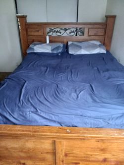 Cama/ Bed King Size