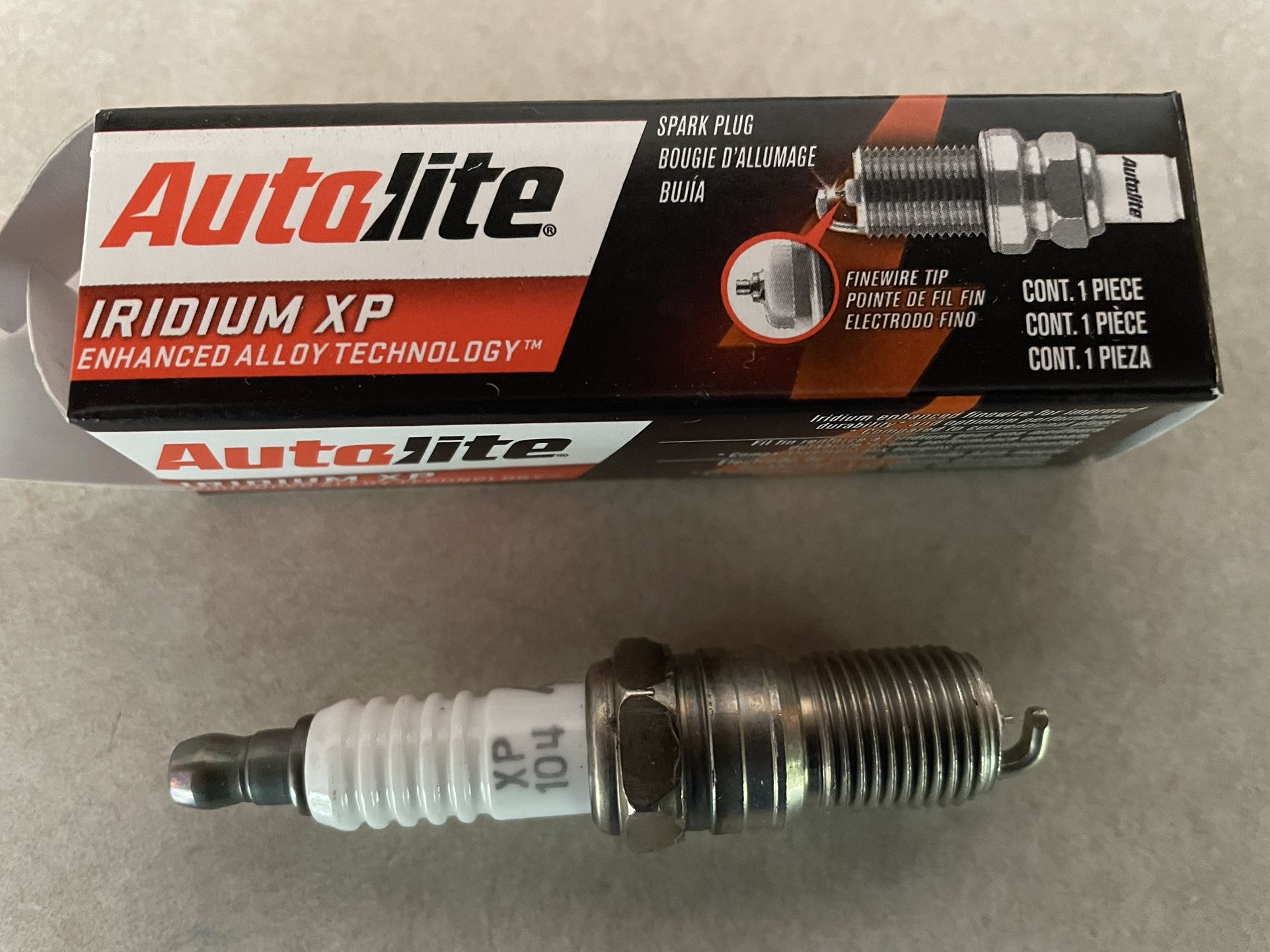 Autolite Sparkplugs XP 104 , Qty 8