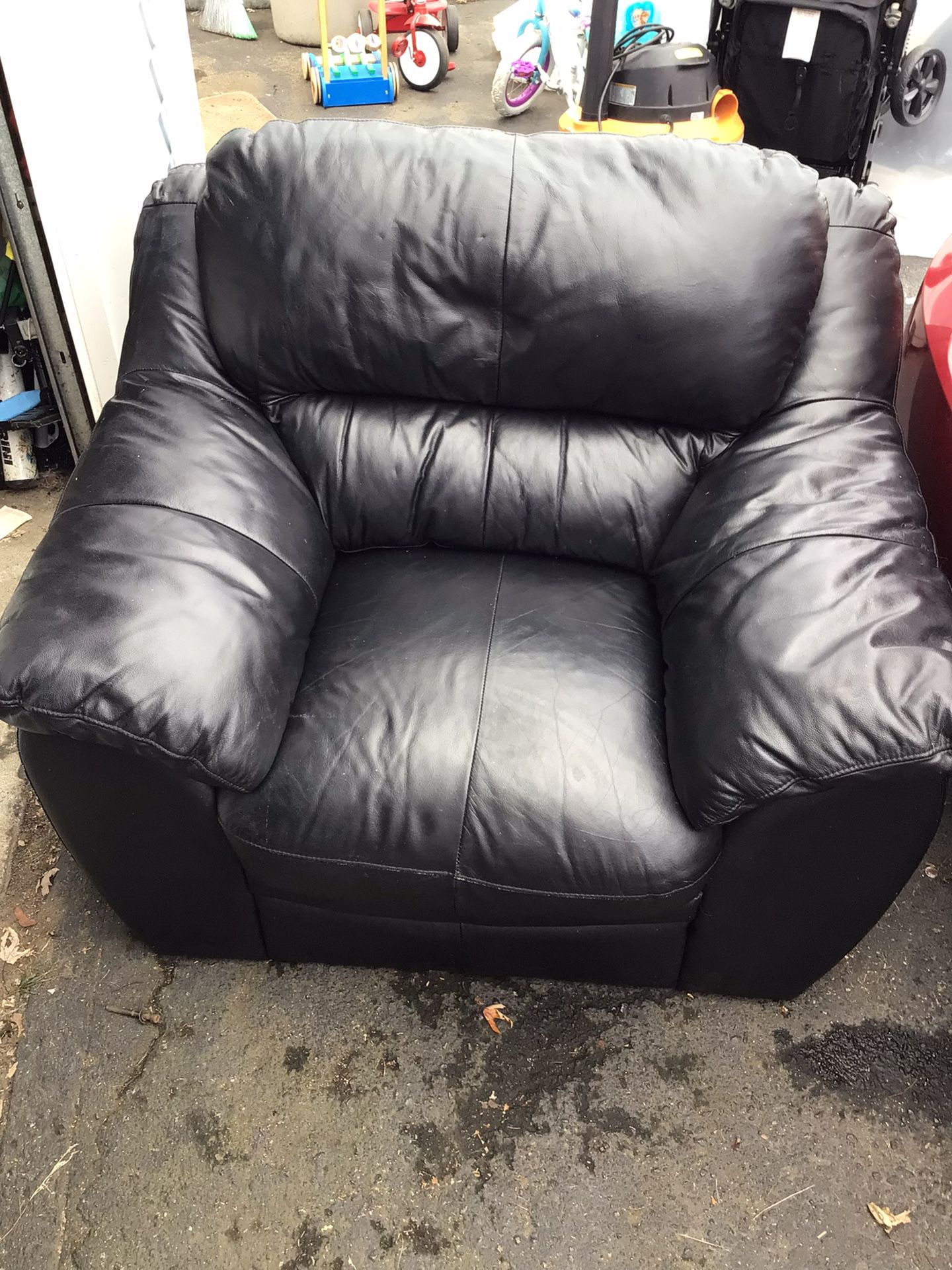 Black Leather Oversize Comfy Chair 