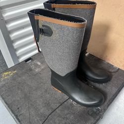 Rain boots