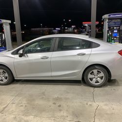 Great Deal!! 2017 Chevy Cruze 