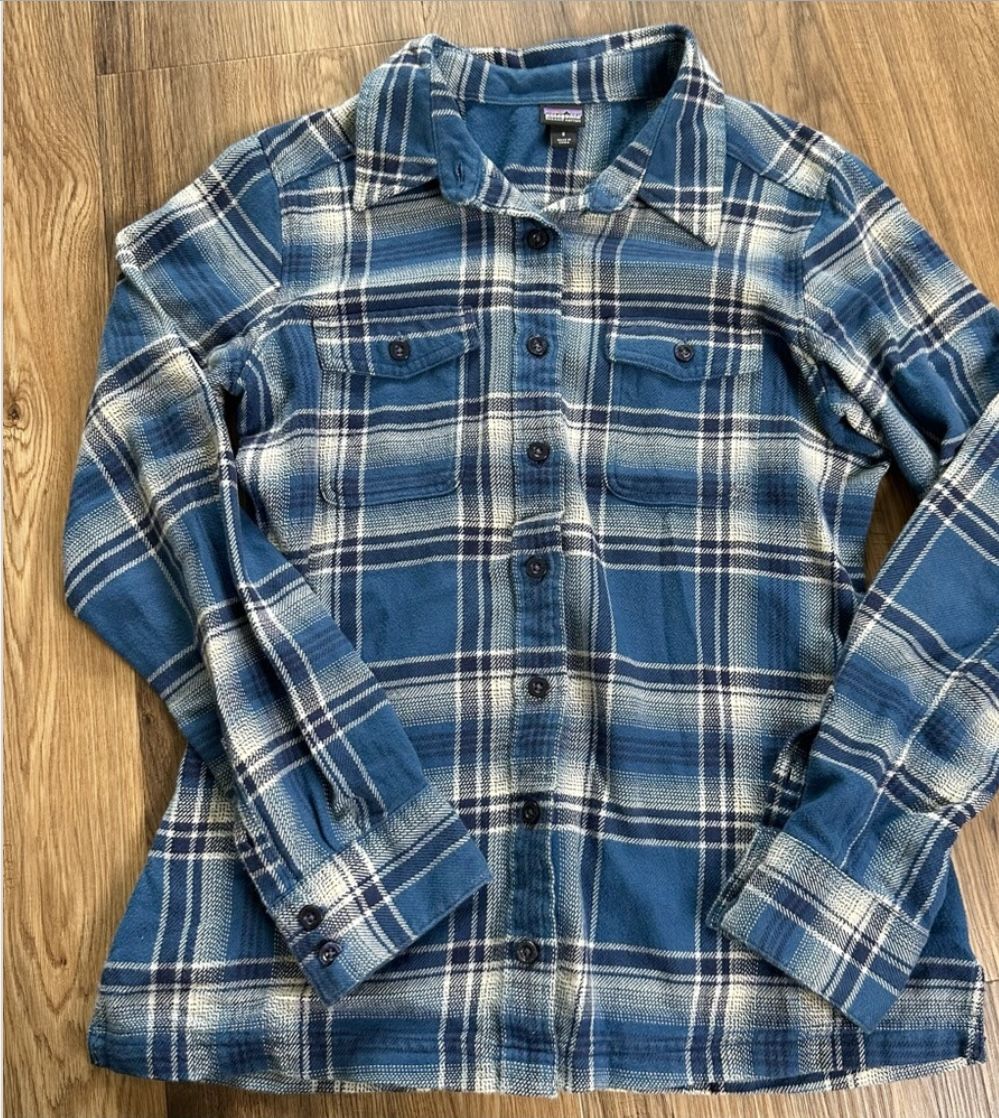 Patagonia Button Down Plaid Shirt Size 2 ( NWT $100)