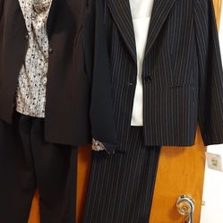 Women's pant and skirt Suits. sz 8 & 10
