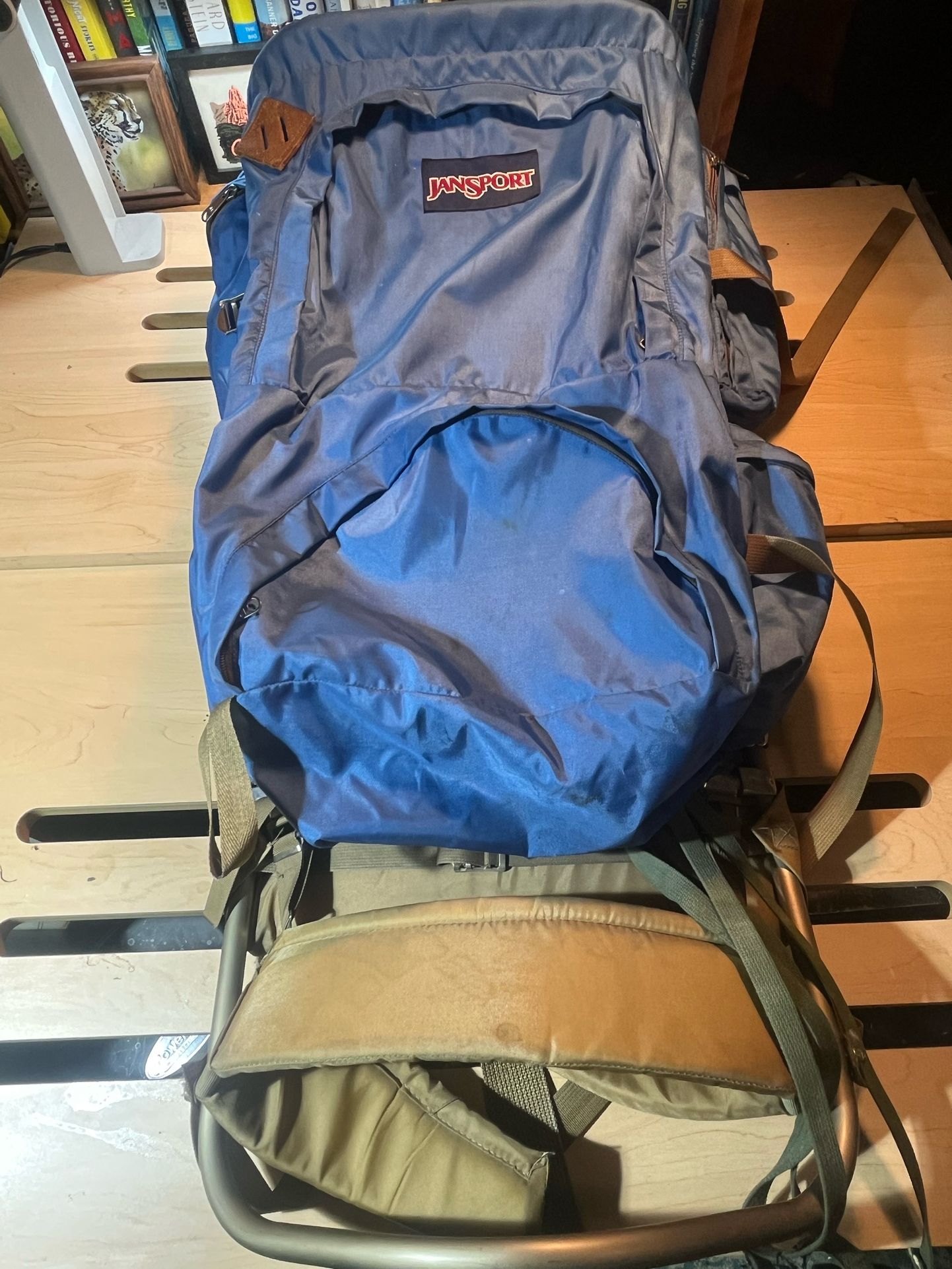 Vintage Jansport Old School Metal Frame Hiking Backpack in Good Condition