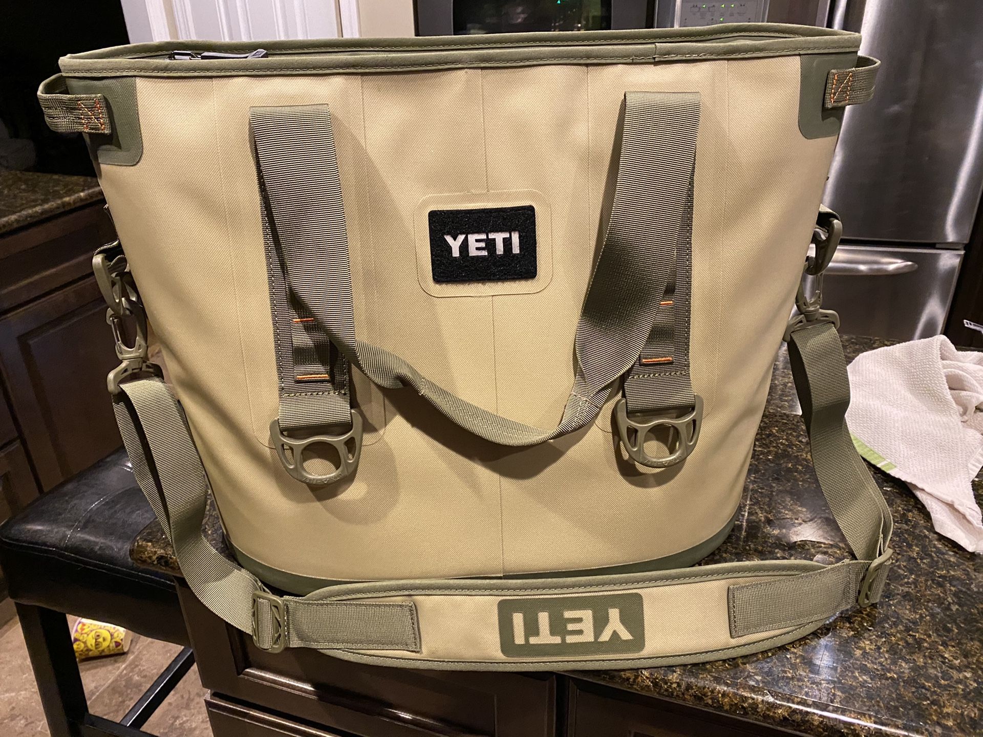 Yeti Hopper 30 Like New