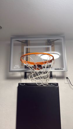 Justin Time sports basketball hoop