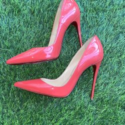 So Kate louboutins 