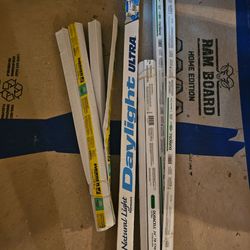 Fluorescent bulbs