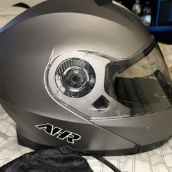 Motorcycle Helmet Grey/black Large 