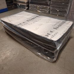 2 Pc. Twin Matress And Box Spring 