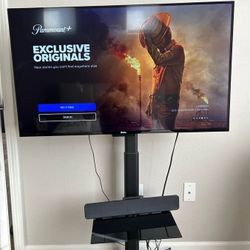 Tv Set 43”, Stand And antenna