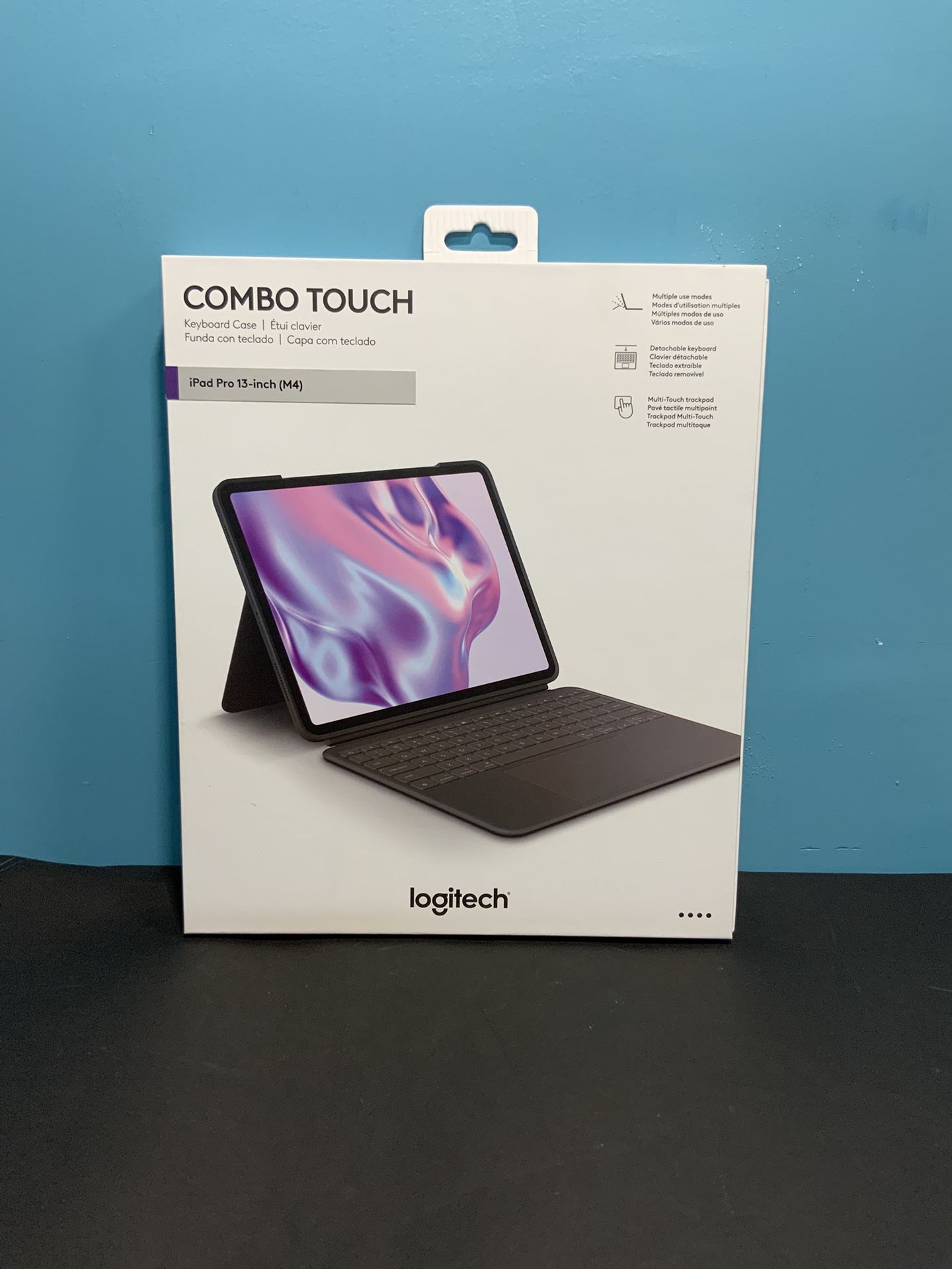 Logitech Combo Touch Keyboard Case - iPad Pro 13-In (M4)
