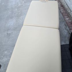 Master Massage Table Del Ray Pro 30" Wide, 3 inch Thick Cushion