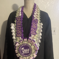 Grad leis