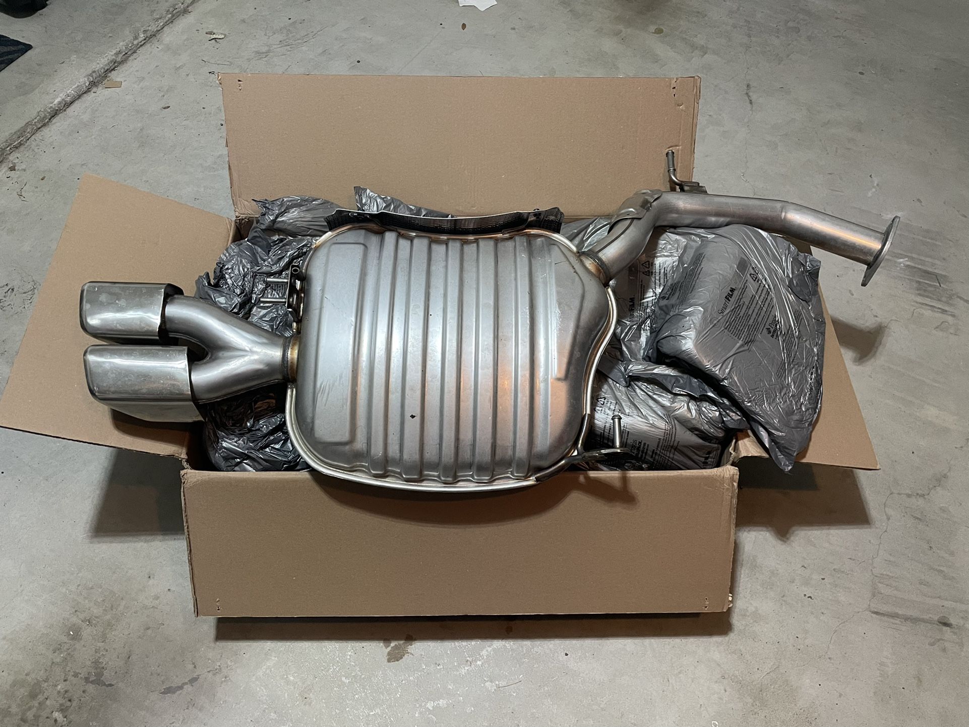 Kia Telluride Rear Muffler Sport Exhaust 28710s9150 (Palisade Compatible)