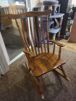 Wooden Rocking Chair 