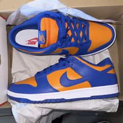 Nike Dunk Low. Orange/Blue/White