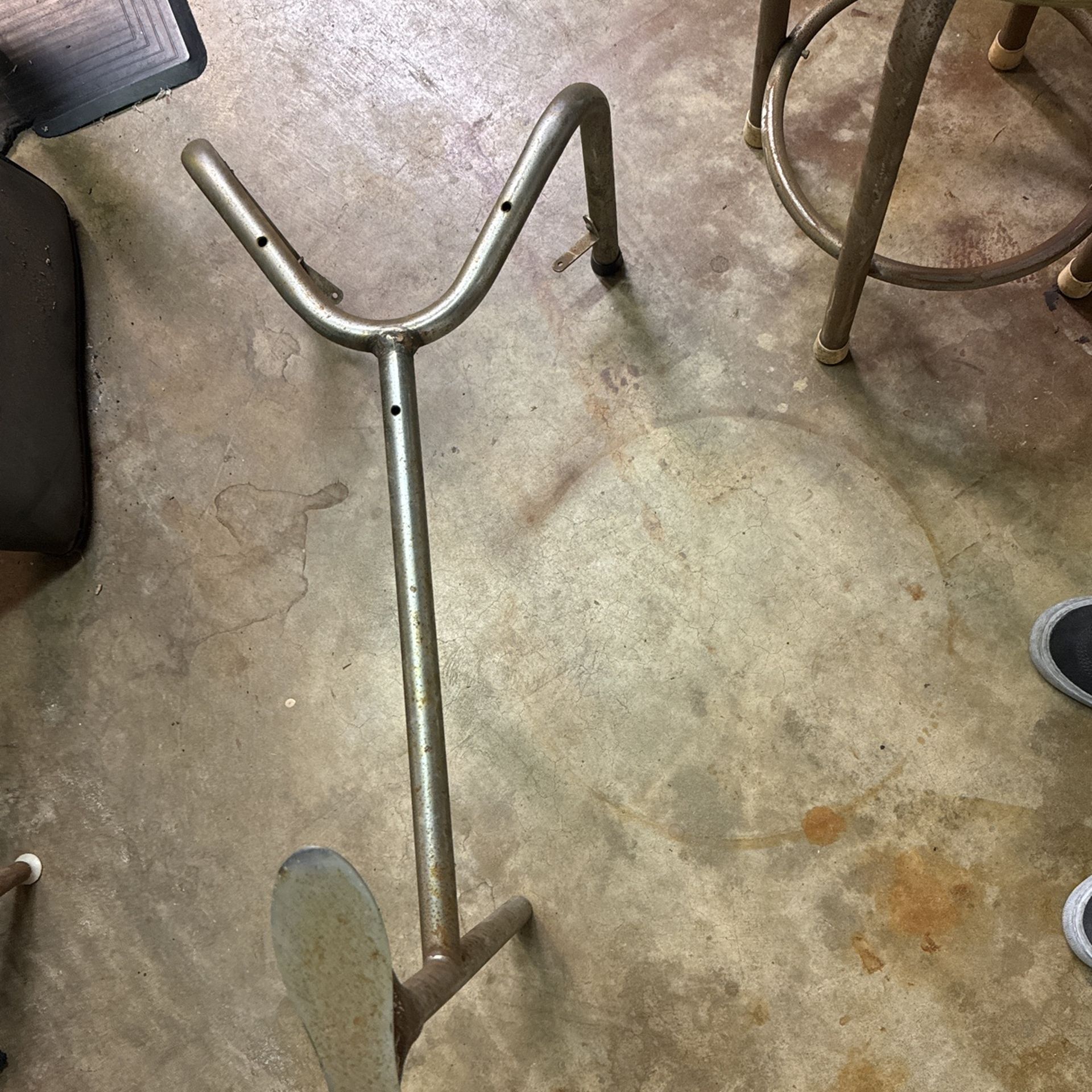 shoe shine Stand