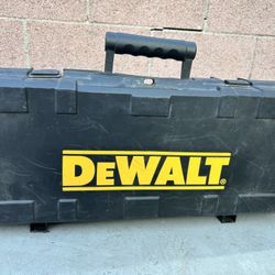 DEWALT DC385 Reciprocating Saw-Used In Case