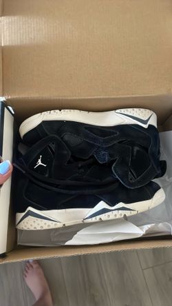 Boys shoes
