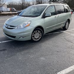 2010 Toyota Sienna