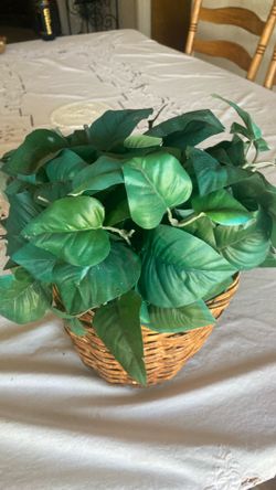 Artificial indoor/outdoor Planter