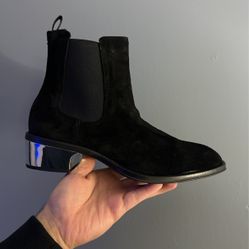 New Black Boot 