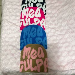 Unisex Beanies For Boys And Girls Whole Pack For $13 Really Nice Color Ways brand New Never Been Worn