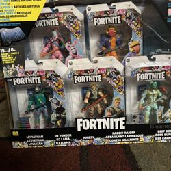 Fortnite Legendary Series Leviathan, DJ Yonder, Jonsey, Rabbit Raider & Beef Boss Action Figure 5-Pack (Includes Codes for 6 Virtual Items!)