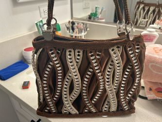 Bolsa D Tejido A Mano Con Las Tapaderas D Los Botes De Aluminio 