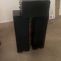 Klipsch Speakers (stand Up) W Subwoofer 