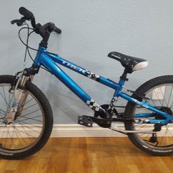 20" Trek MT60 Boys 6 Speed Mountain Bike with aluminum frame