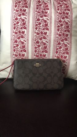 Coach wristlets new