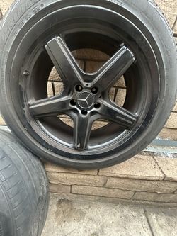AMG  21 Inch Rims. 