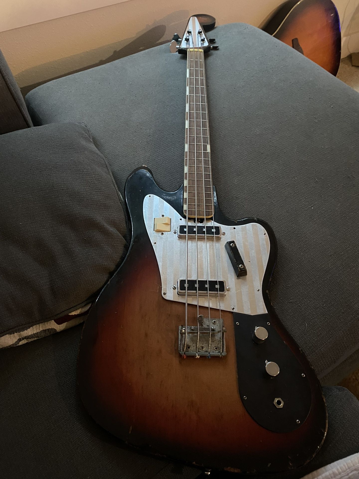 Teisco EB-200 Bass Guitar (60's Made In Japan)