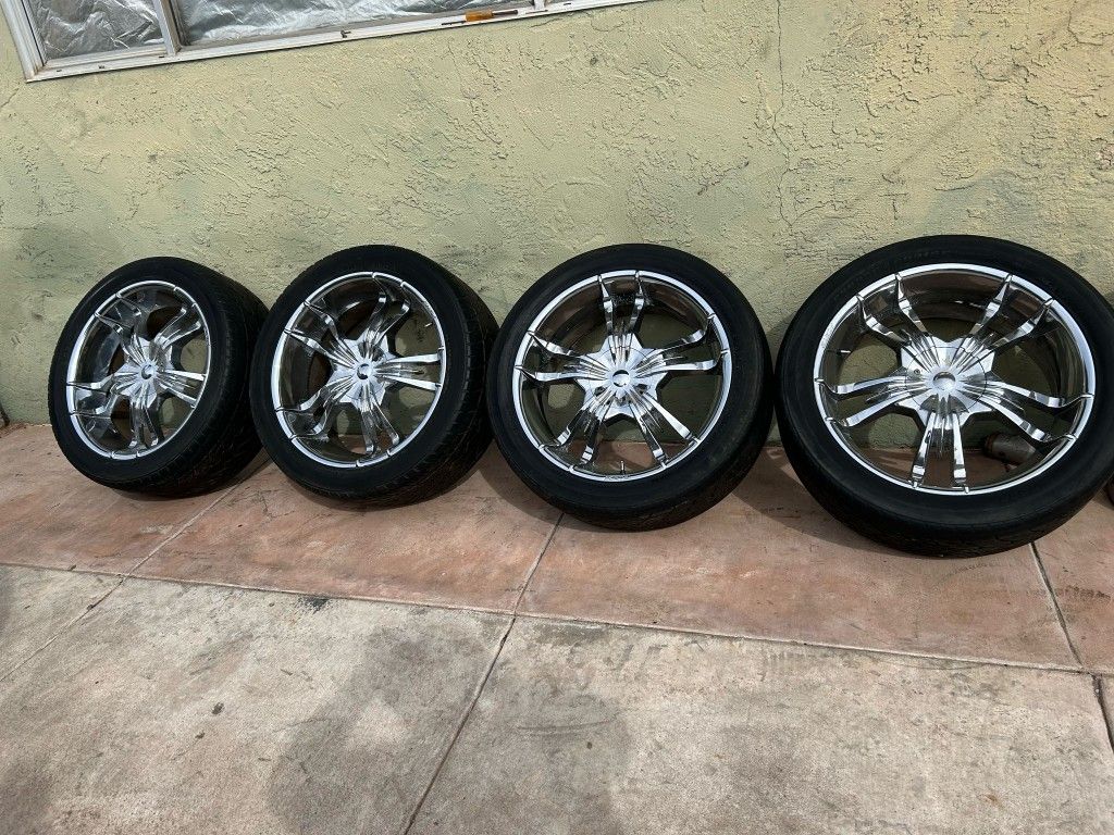 RIMS 305/40R22...6 LUGS FIT CHEVY SILVERADO YUKON TAHOE SUBURBAN NISSAN TITAN DENALLI NISSAN ARMADA